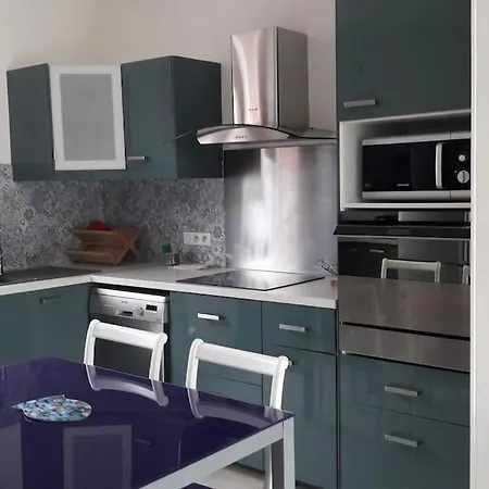 펜션 Maison Avec Grand Jardin Et Terrasse Dans Quartier De La Benedictine *
